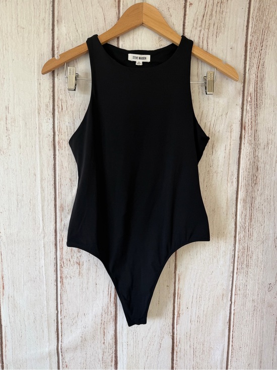 Steve Madden Tops - Steve Madden Nico Knit Crew Neck Sleeveless Bodysuit Black
Size S